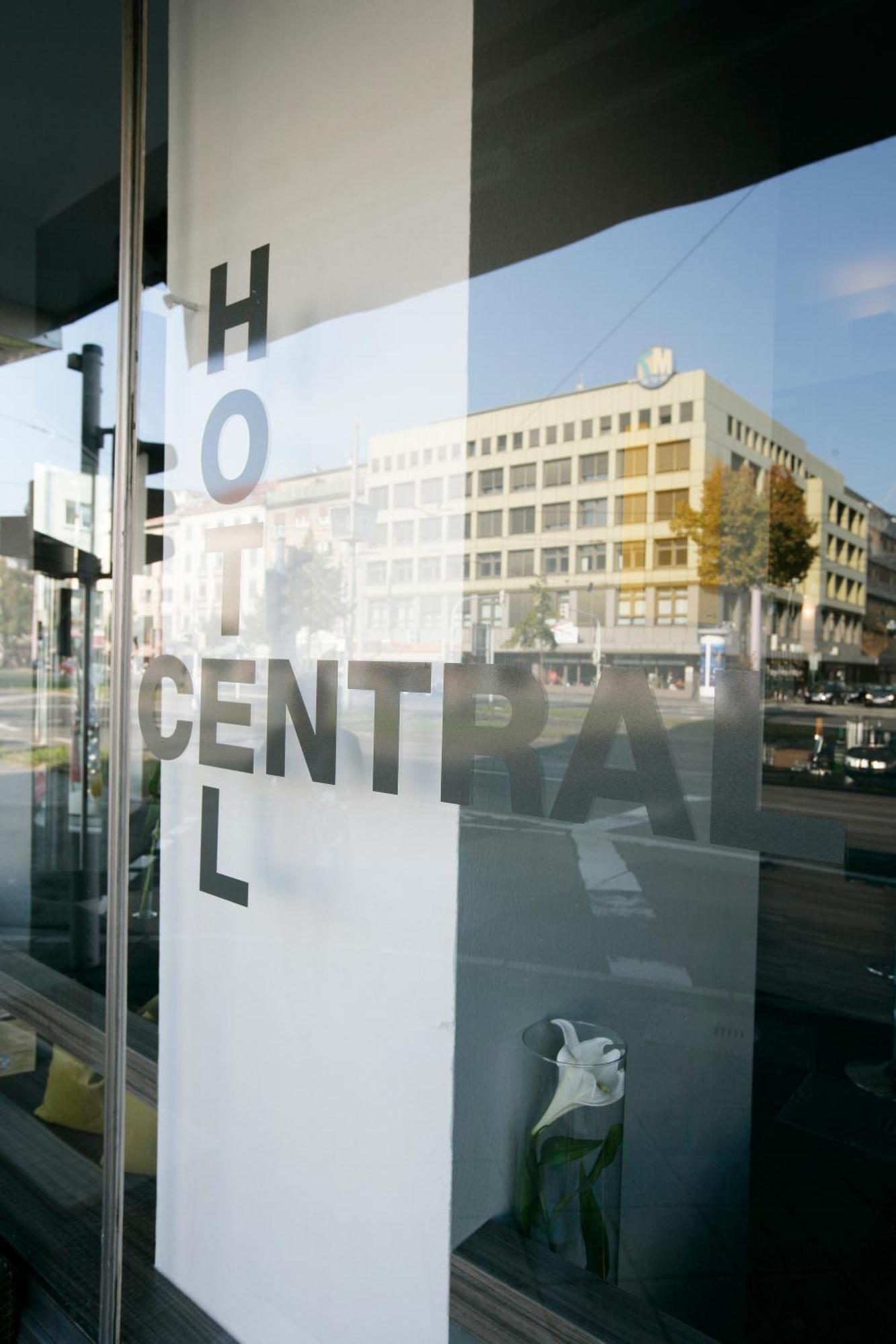 Central Hotel MHG Exterior photo